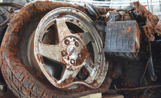 Illustration for article titled Look At These Stunning Photos From The Corvette Museum Sinkhole